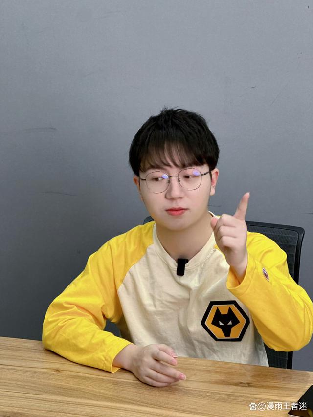 雷速直播- 战至巅峰3半决赛现场直击视频 