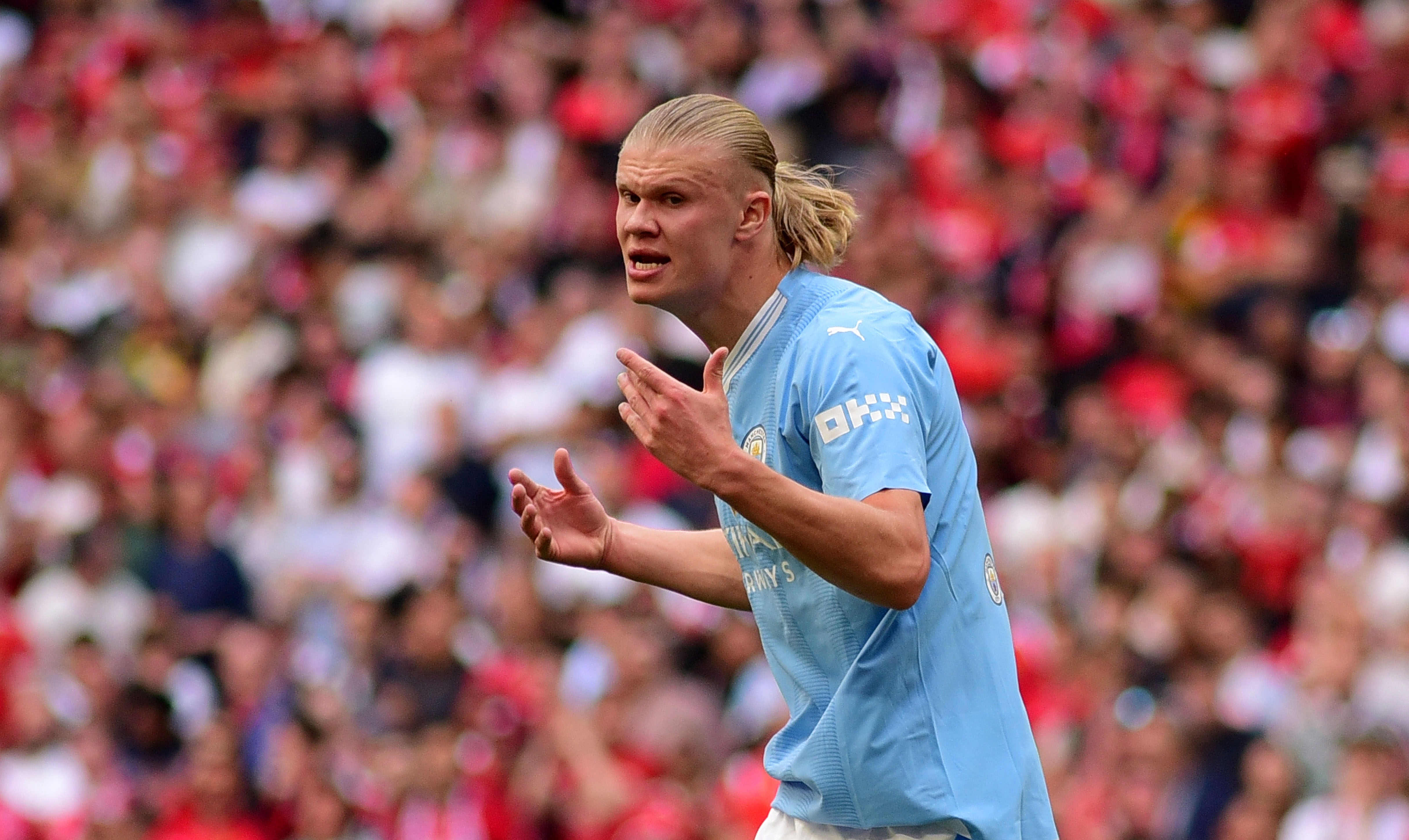 雷速直播- 哈兰德连续十场比赛得分超过比赛局势复杂，勇士不断突破！引发球迷热议