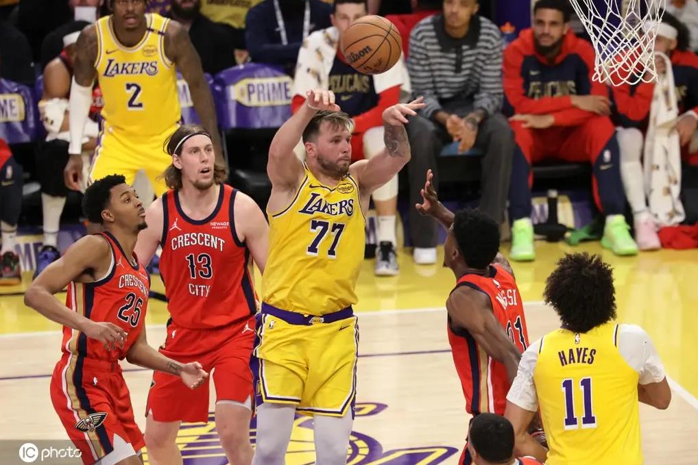 穆古鲁扎连续十场比赛得分超过突破纪录,湖人挑战极限!的简单介绍 穆古鲁扎连续十场比赛得分超过突破纪录,湖人挑战极限!的简单介绍