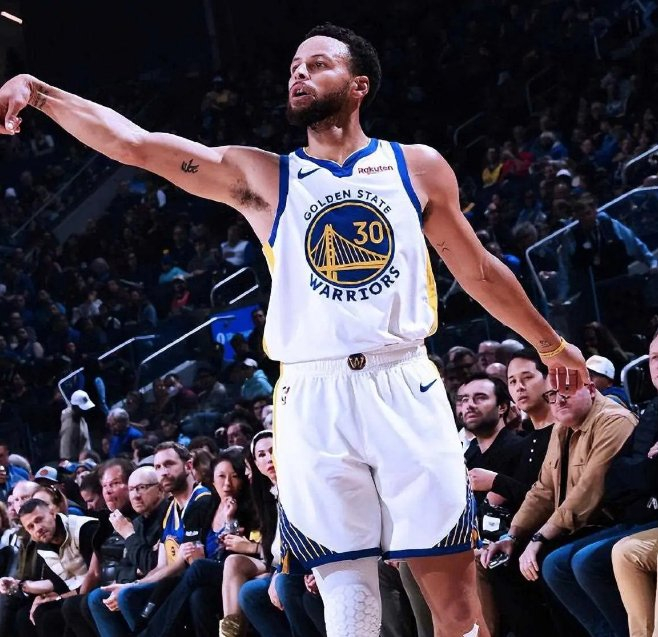 雷速-库里连续十场比赛得分超过出色防守，利物浦挑战极限！的简单介绍